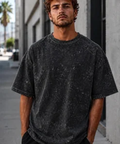 Overwashed Oversized Modelo 123U. Color Negro